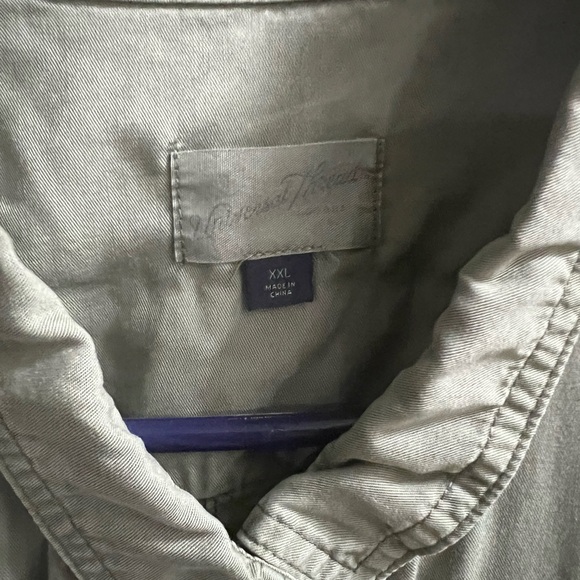 XXL muted green shirt 
Women’s Button down shirt - Picture 3 of 4